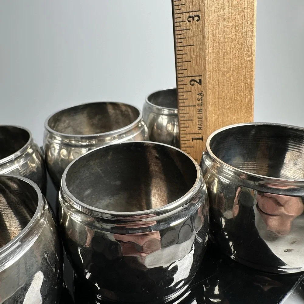 The Unbranded Brand set vintage